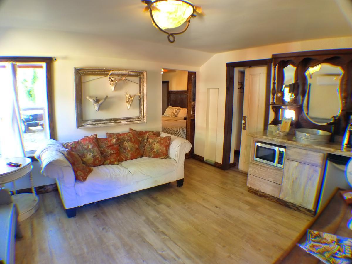Miner'S Camp Motel Foresthill Bagian luar foto