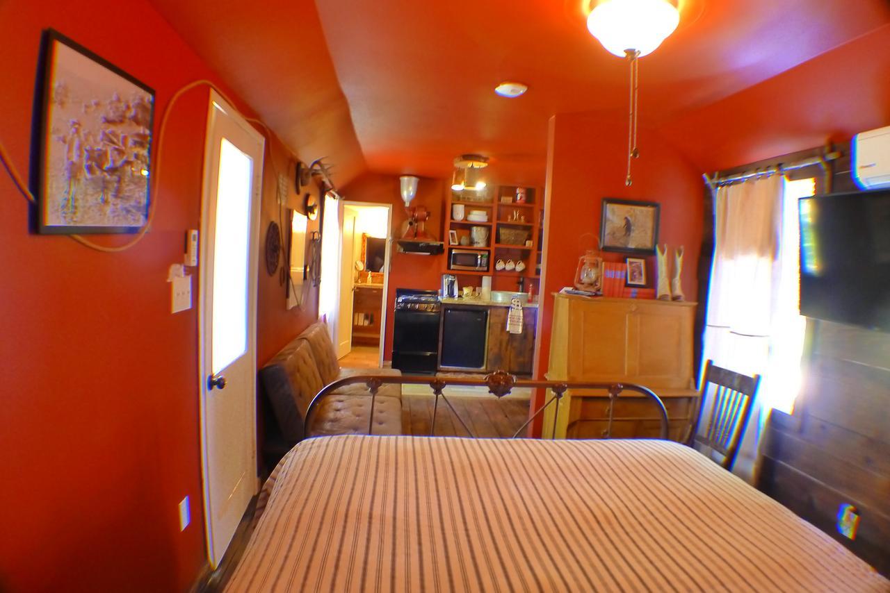 Miner'S Camp Motel Foresthill Bagian luar foto