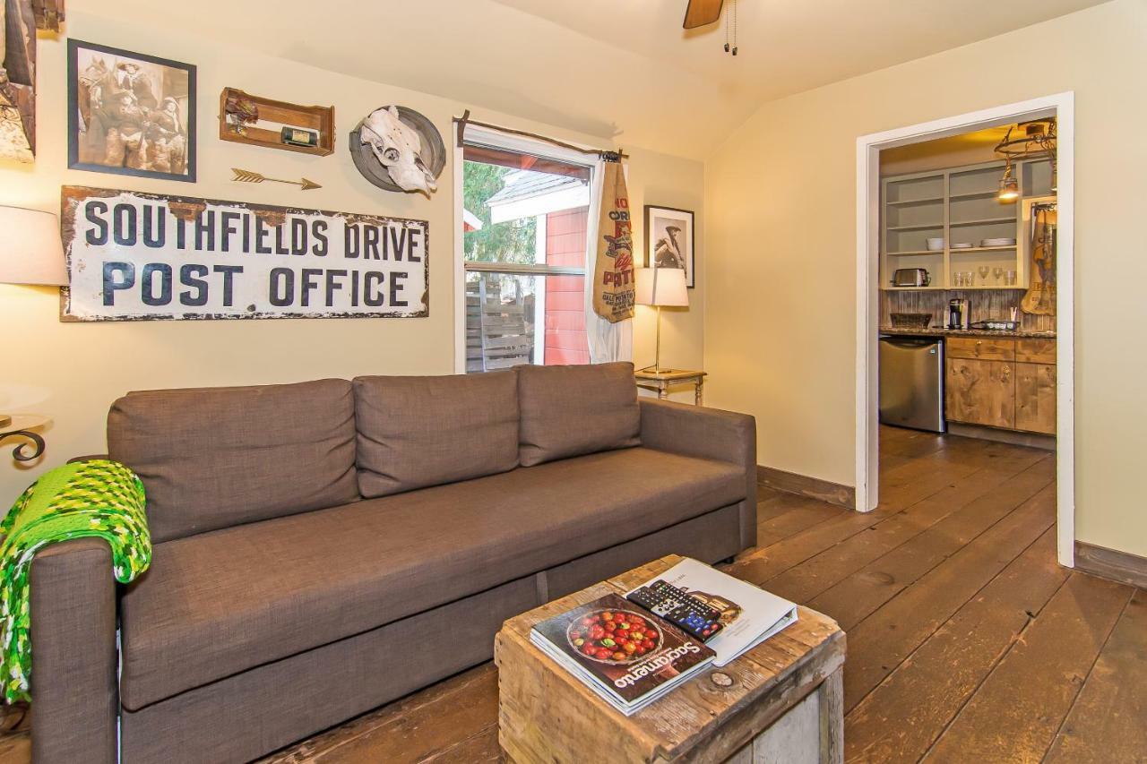 Miner'S Camp Motel Foresthill Bagian luar foto