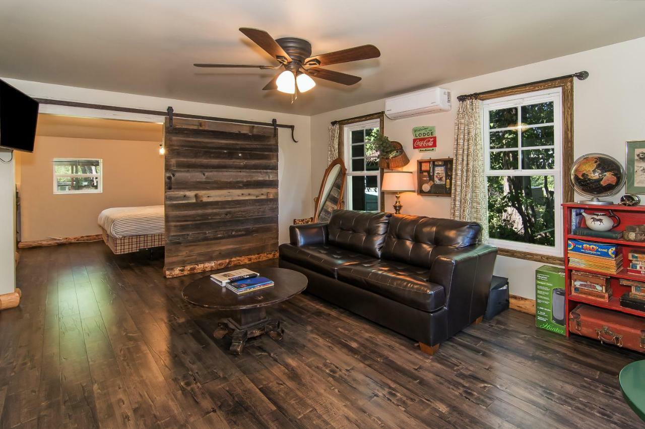 Miner'S Camp Motel Foresthill Bagian luar foto